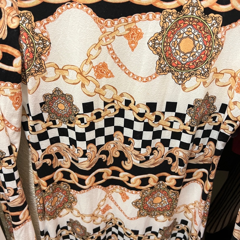 Elegant Patterned Long Sleeve Dress - Picture 5 of 8